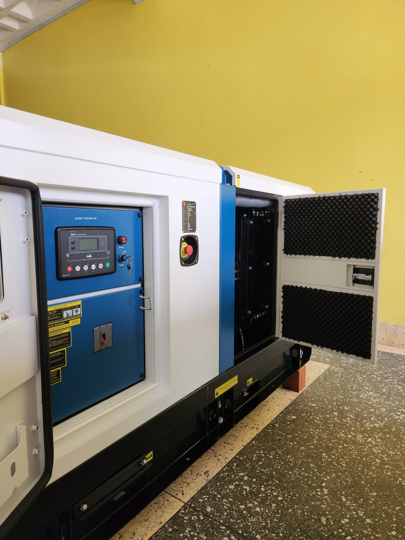 55 KVA Cummins Diesel Generator - Image 5